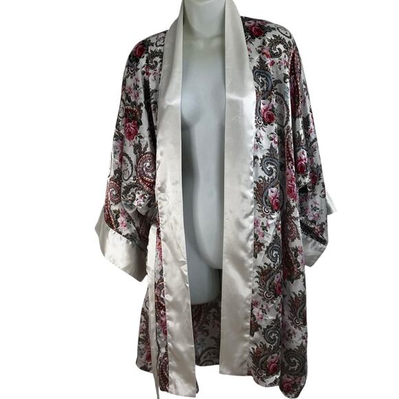Victoria's Secret Gold Label | White & Pink Satin Short Sleeve Robe | Paisley OS - Picture 2 of 10